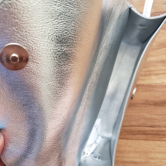 Cotton On Crossbody Bag - Picture 3 of 7